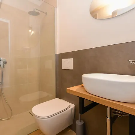 Gardaliva 7 By The Holiday home