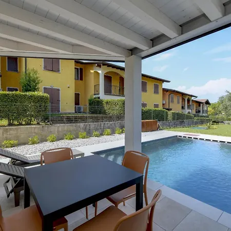 Gardaliva 7 By The Holiday home