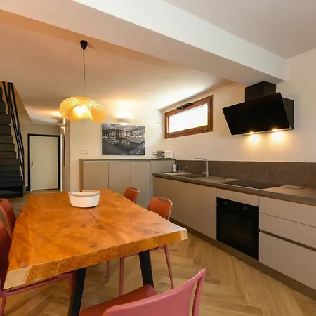 Gardaliva 7 By The *